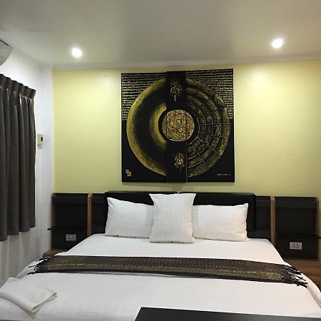 פאטאיה Galaxy Suites מראה חיצוני תמונה