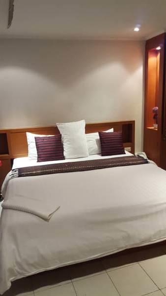 פאטאיה Galaxy Suites מראה חיצוני תמונה
